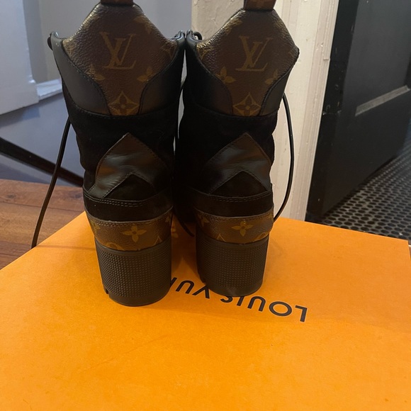 Louis Vuitton desert boots - Picture 3 of 4